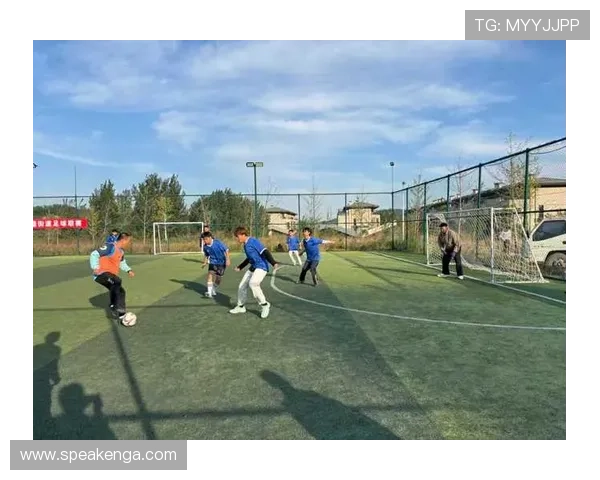 燃情绿茵场世界杯话题挑战赛巅峰对决盛宴全民互动狂欢季热血来袭 - 副本 (3) 燃情绿茵场世界杯话题挑战赛巅峰对决盛宴全民互动狂欢季热血来袭 - 副本 (3)