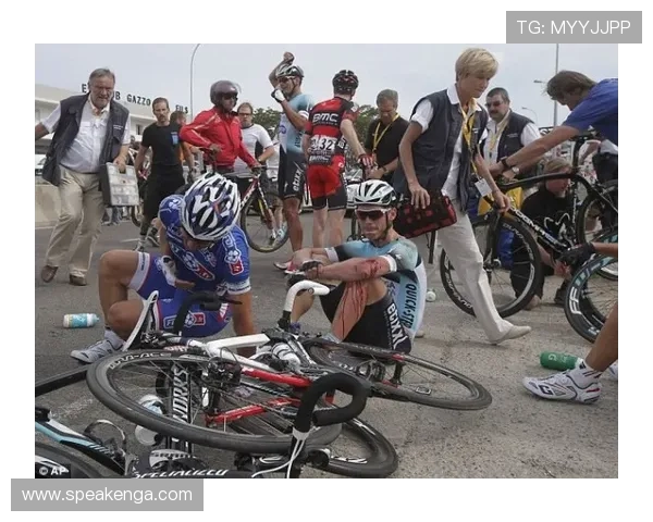 环法自行车赛激战正酣中国车手刷新历史最佳战绩引爆全球关注热潮 - 副本 (2) 环法自行车赛激战正酣中国车手刷新历史最佳战绩引爆全球关注热潮 - 副本 (2)