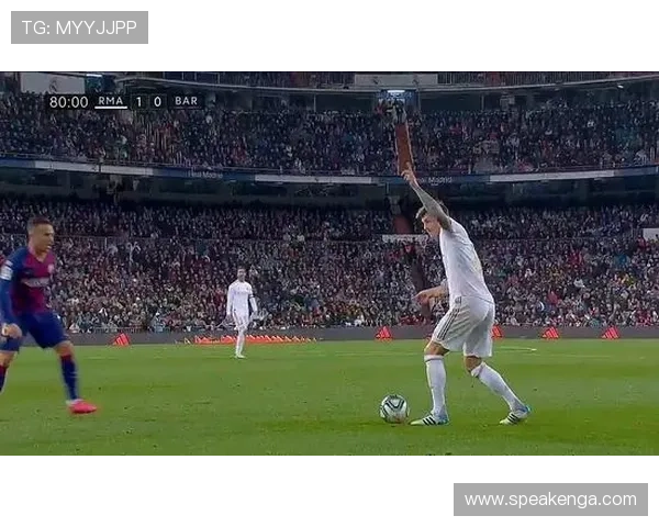 维尼修斯个人突破展现华丽技巧带领球队走向胜利的新篇章 - 副本 - 副本 维尼修斯个人突破展现华丽技巧带领球队走向胜利的新篇章 - 副本 - 副本